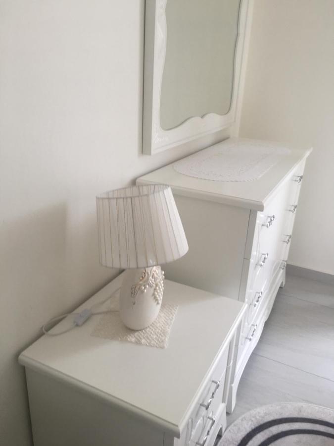 Apartament Oresti Korce Exterior foto